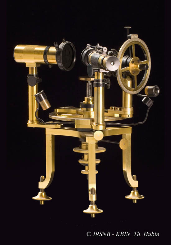 Goldschmidt two circle reflecting goniometer